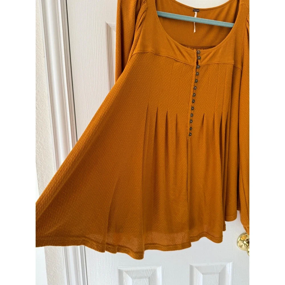 Free People Mustard Waffle Knit Henley Babydoll Puff Sleeve Boho Top M